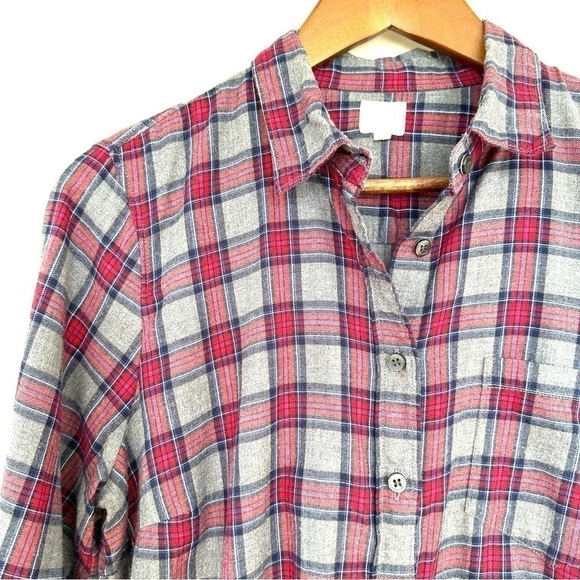 J. Crew button  down shirt with long sleeves in 💯 cotton flannel, plaid - Picture 4 of 9